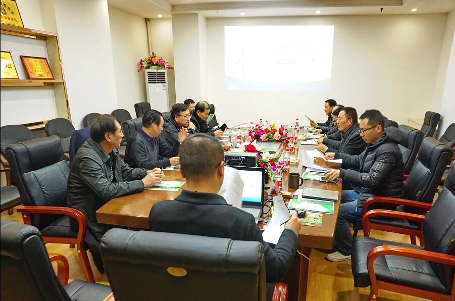 四川省高科技產業化協與州相關部門領導來德農公司考察指導
